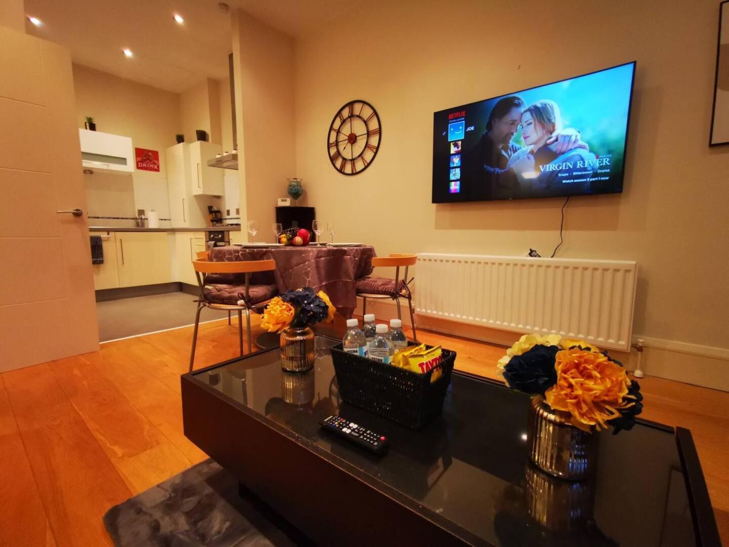 2Br Modern Luxury Loft Apartment เบลฟาสต์ ภายนอก รูปภาพ