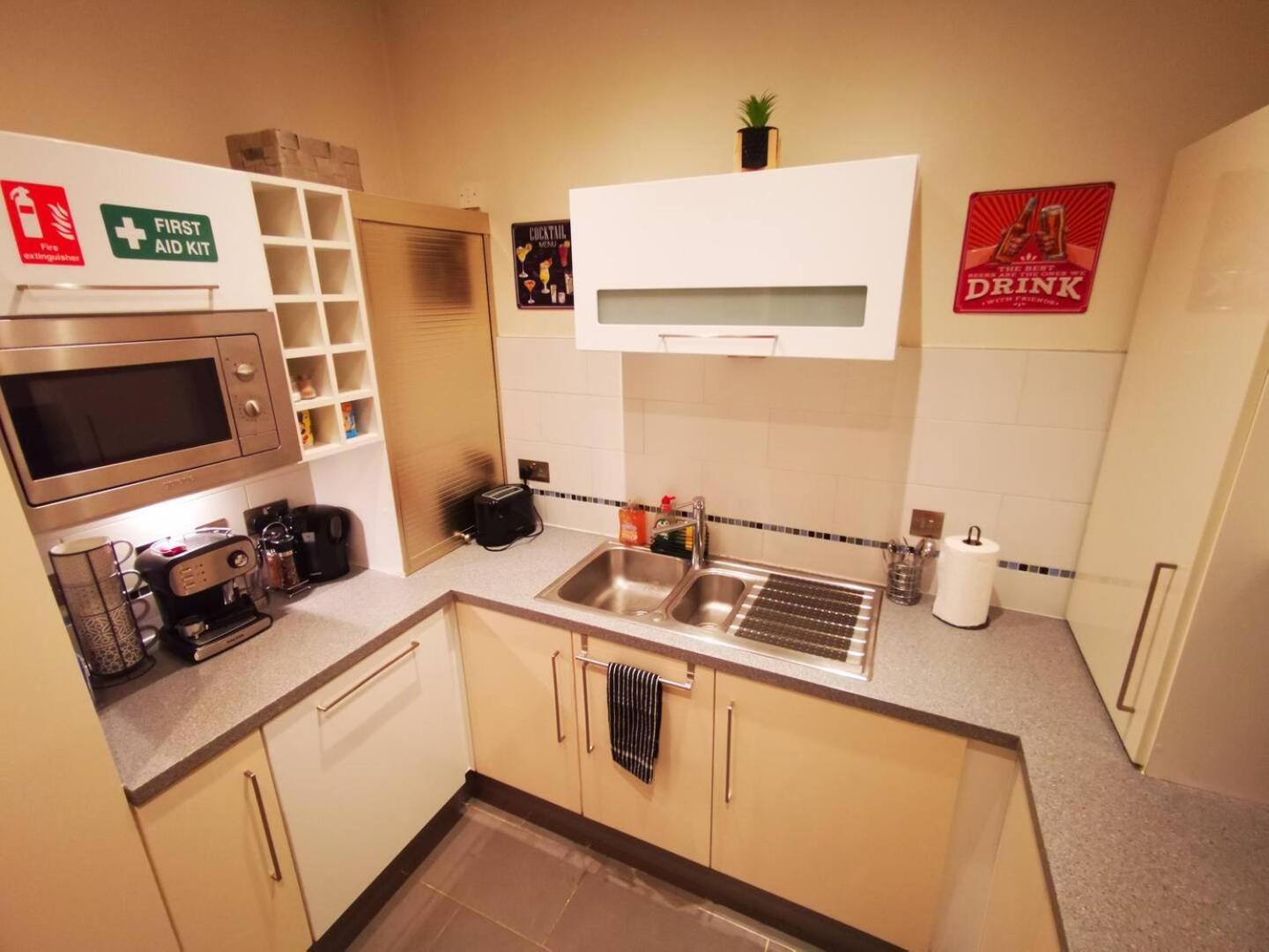 2Br Modern Luxury Loft Apartment เบลฟาสต์ ภายนอก รูปภาพ